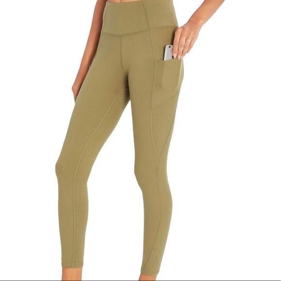 The Jessica legging
JESSICA SIMPSON - Picture 3 of 4